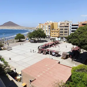 playa-grande-medano.tenerifehoteles.net/