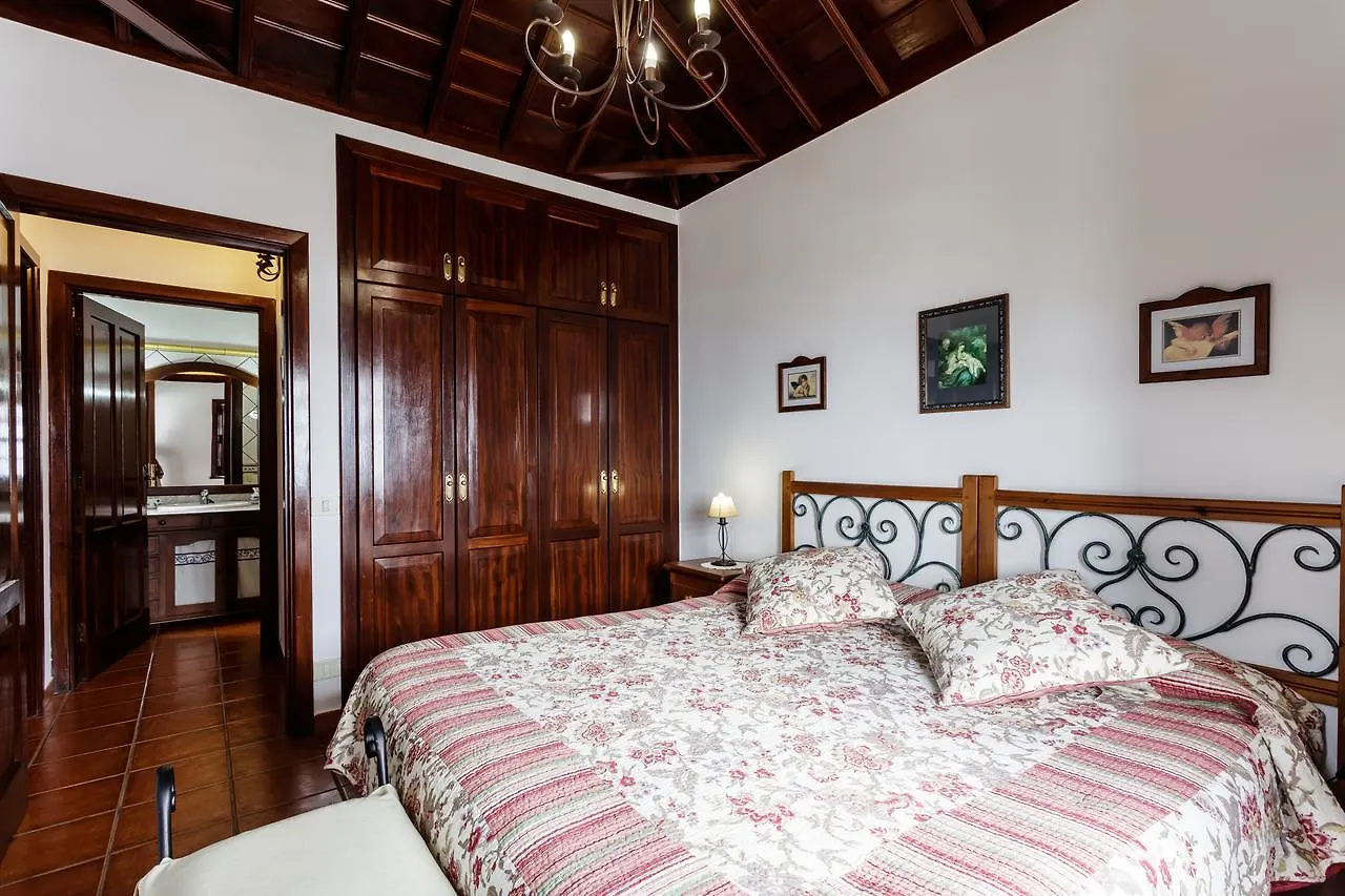 Tomasin Villa Puntallana 0*,  Spain